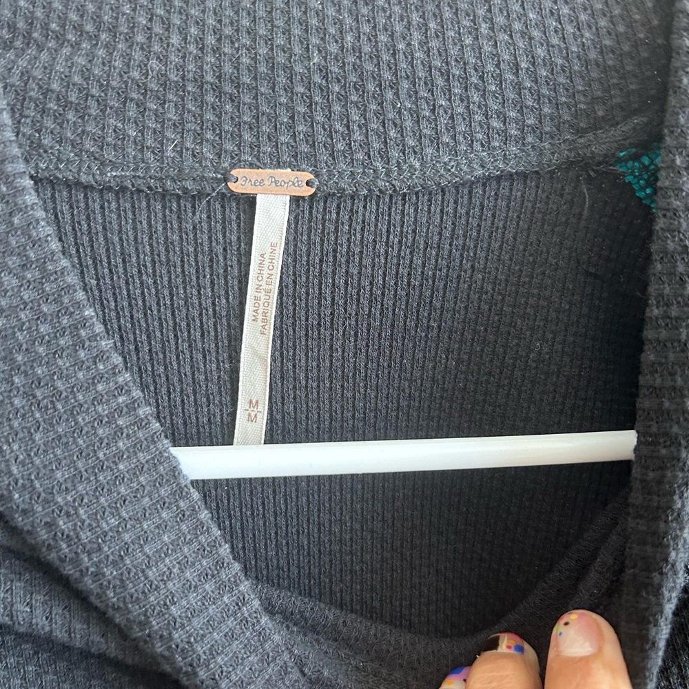 Free People Switch it up Cuff Top - Picture 3 of 5